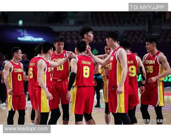 卡塔尔男篮与中国香港男篮激战正酣谁能在国际赛场上赢得胜利